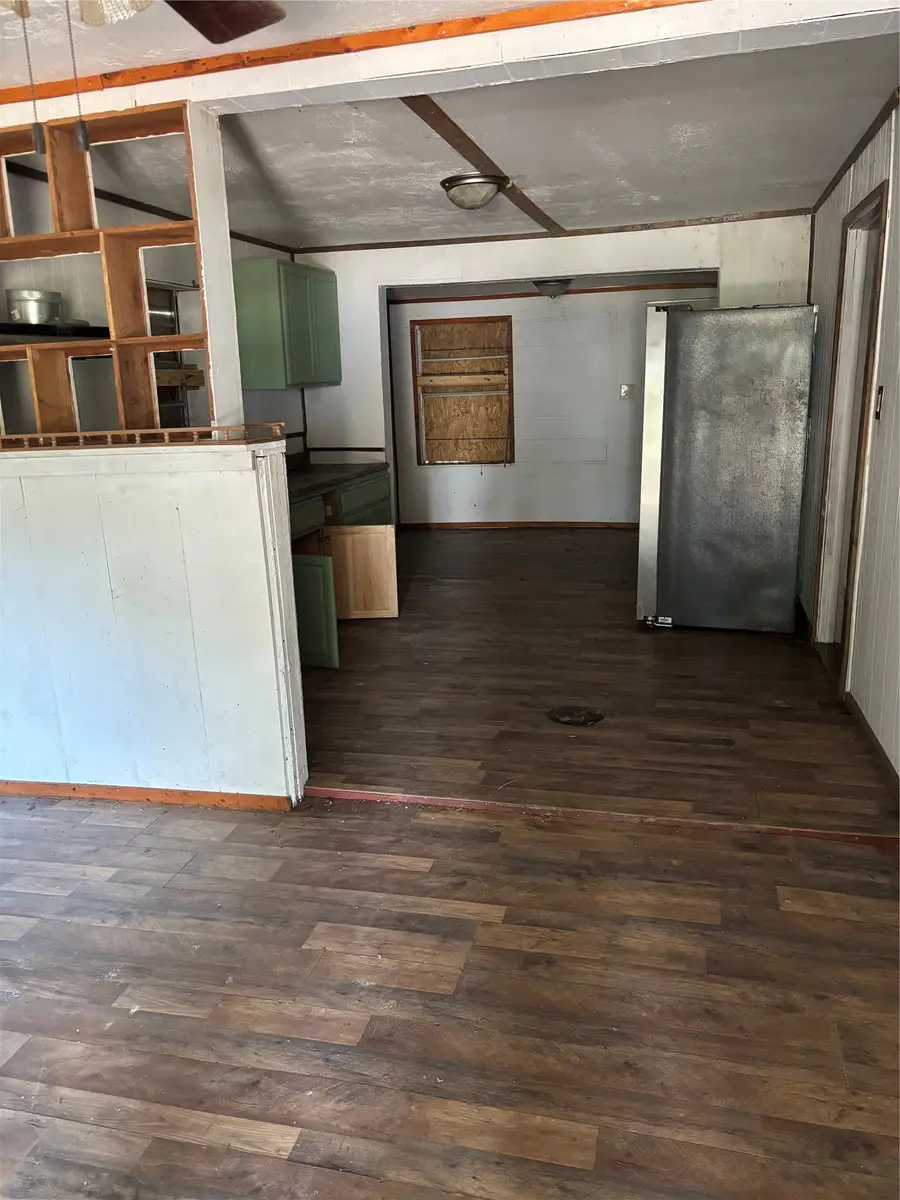 710 Black Street, Jasper, TX 75951 - #3