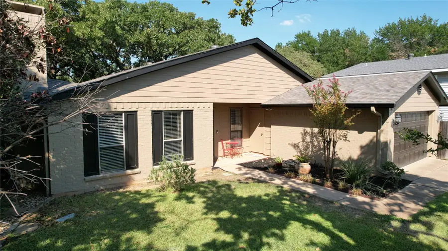 2813 Meandering Way, Bedford, TX 76021 - #3