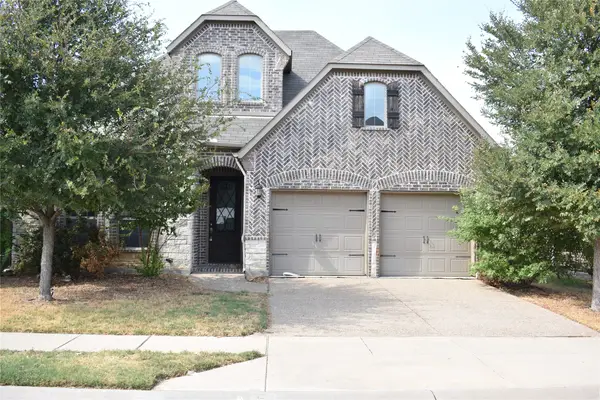1009 Olivia Drive, Lewisville, TX 75067