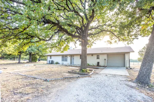 186 County Road 150, Gainesville, TX 76240