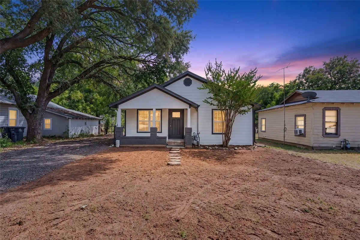 425 Bales Street, Cleburne, TX 76033 - #1