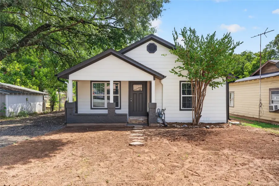 425 Bales Street, Cleburne, TX 76033 - #2