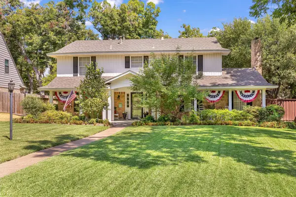 9908 Robin Hill Lane, Dallas, TX 75238
