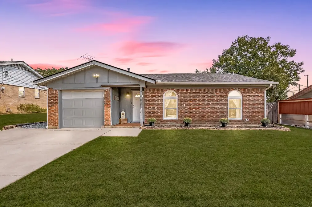 7008 Smithfield Road, North Richland Hills, TX 76182 - #1