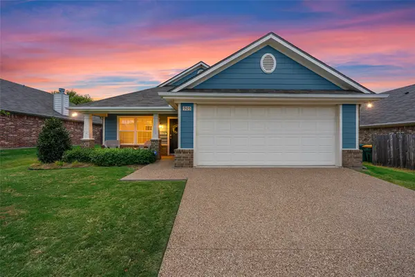 905 Heston Circle, Robinson, TX 76706
