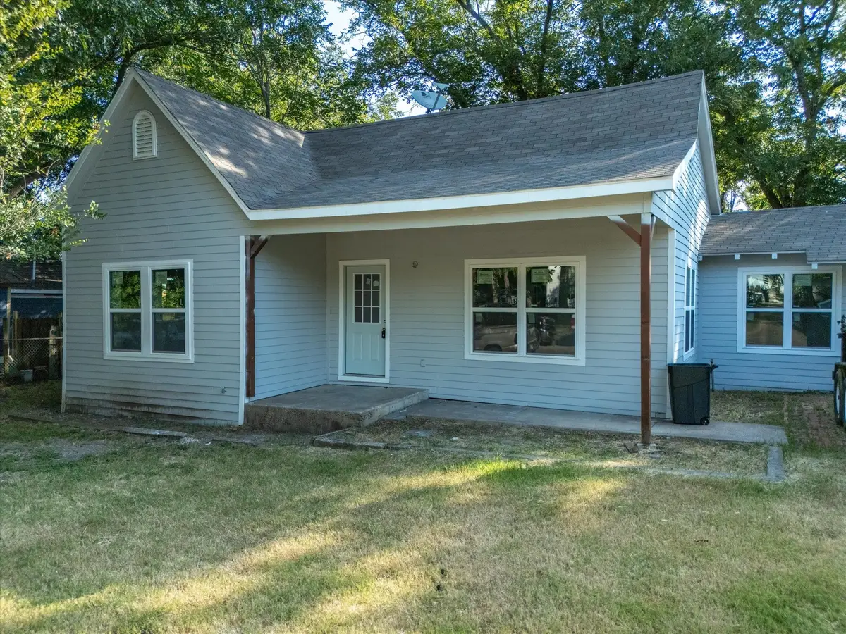 1106 N Mckinney Street, Ennis, TX 75119 - #1