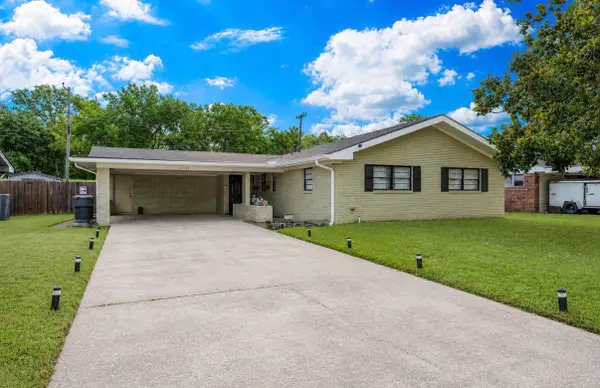 1751 Bayou Drive, Shreveport, LA 71105