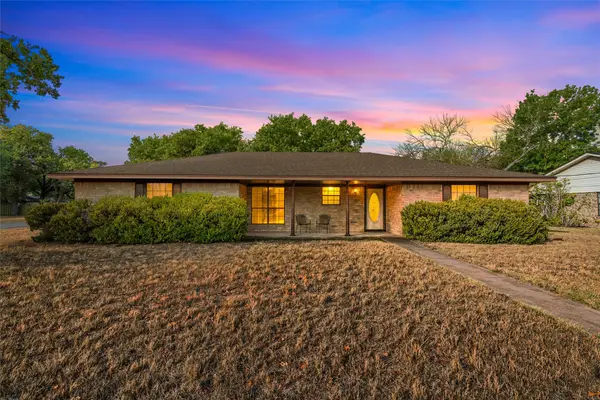 400 N Walnut Street, Waco, TX 76705