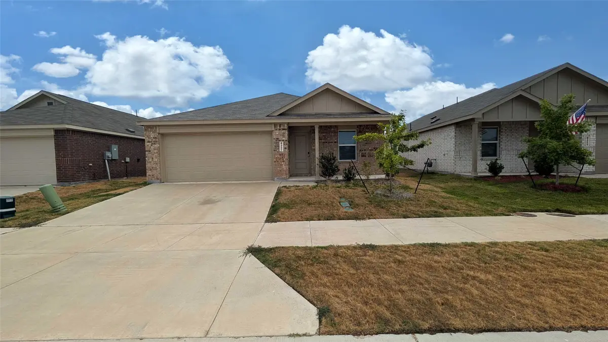 4952 Stonebridge Drive, Ennis, TX 75119 - #1