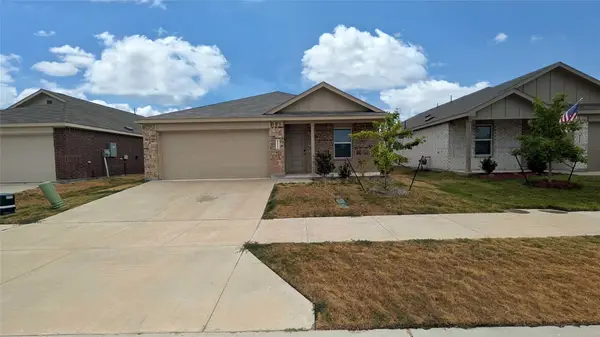 4952 Stonebridge Drive, Ennis, TX 75119