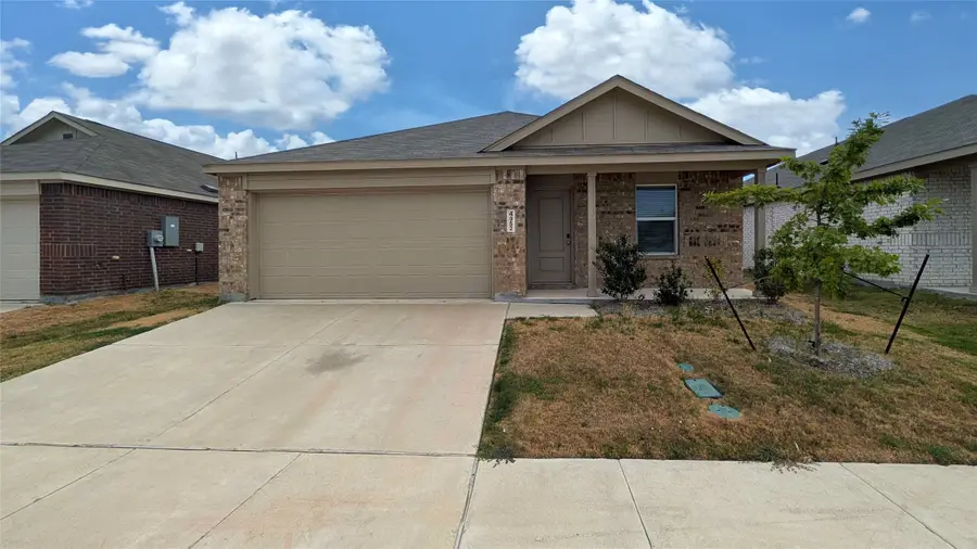 4952 Stonebridge Drive, Ennis, TX 75119 - #2