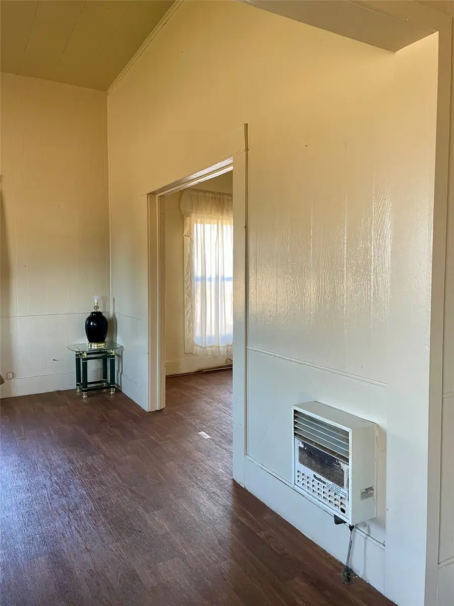 508 N 10th Street, Ballinger, TX 76821 - #3