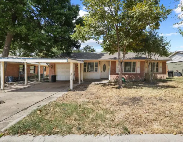 3749 Nabholtz Lane, Mesquite, TX 75150