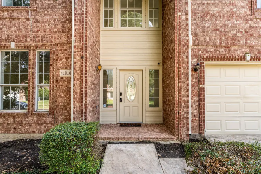 1310 Norman Circle, Arlington, TX 76014 - #2