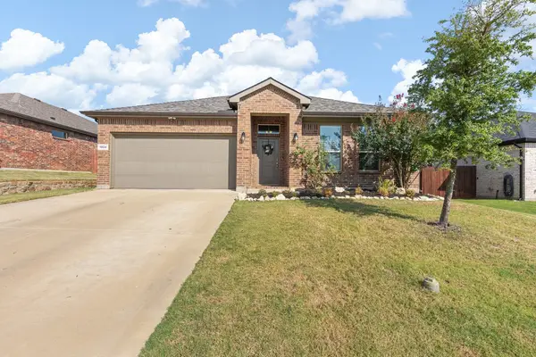 1924 Albany Lane, Cleburne, TX 76033