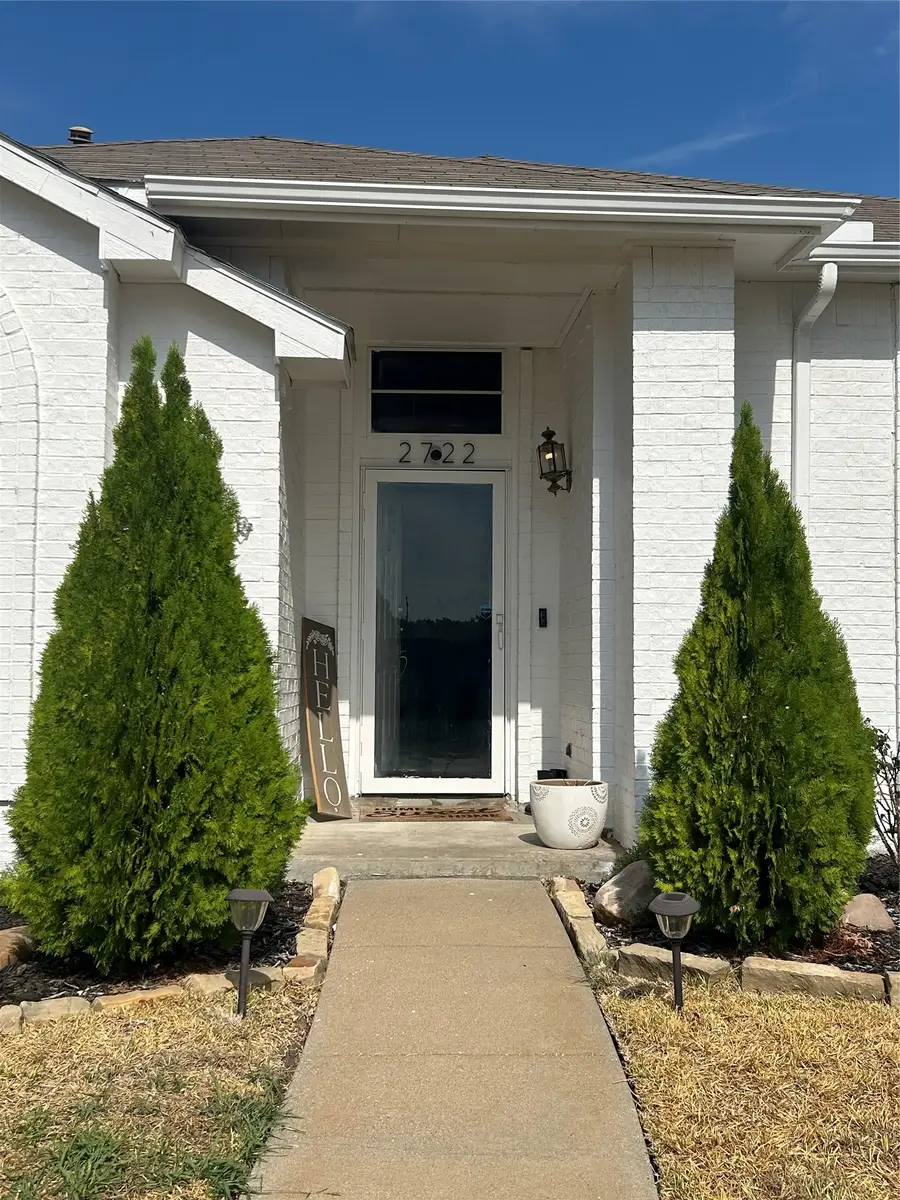 2722 Kingsbury Drive, Garland, TX 75040 - #2