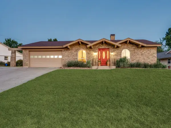 6316 Tosca Drive, Haltom City, TX 76180