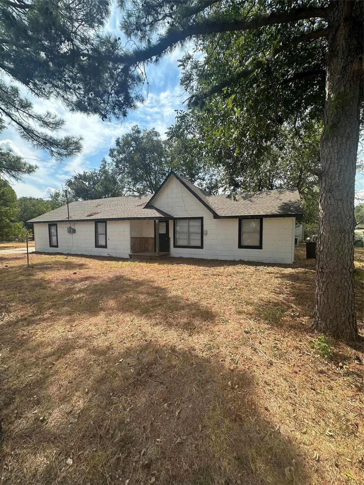 632 W Ayers Avenue, De Leon, TX 76444 - #1