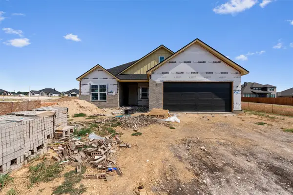 1312 Tahonta Drive, Hewitt, TX 76643