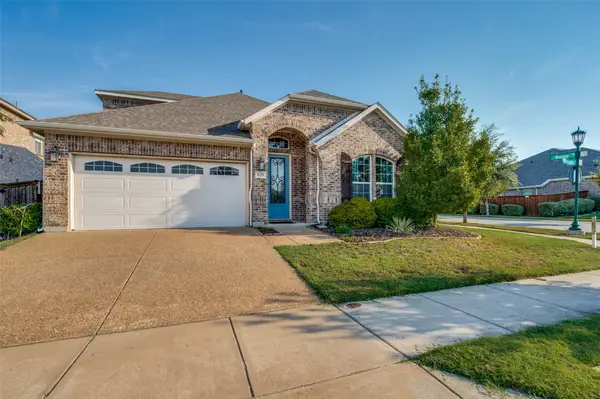 629 Wilmington Lane, Aubrey, TX 76227