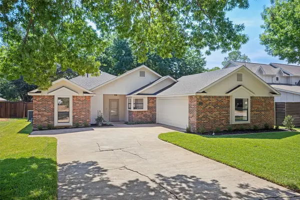 2237 Oak Bluff Drive, Flower Mound, TX 75028