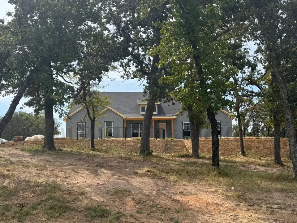 121 Oak Grove Way, Springtown, TX 76082 - #1