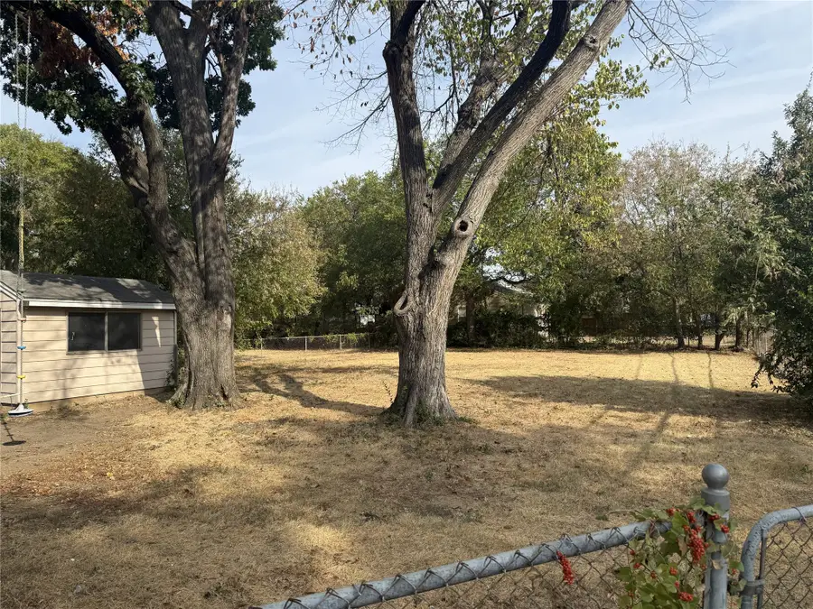 617 E Union Bower Road, Irving, TX 75061 - #2