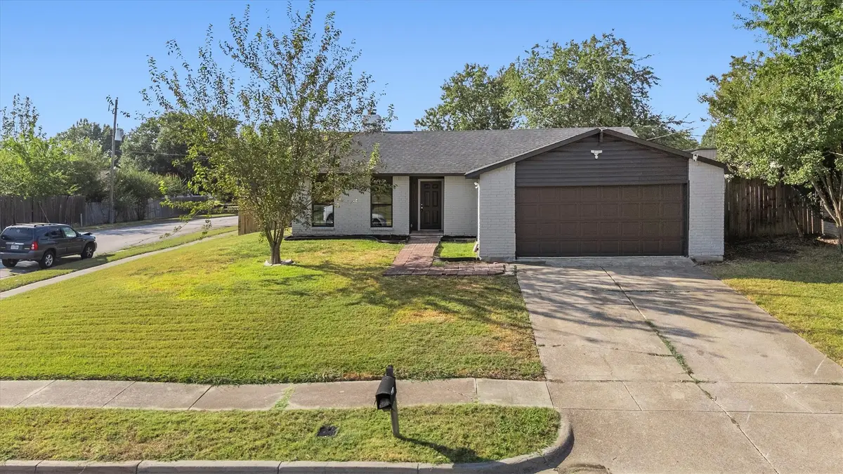 800 Netherland Drive, Arlington, TX 76017 - #1
