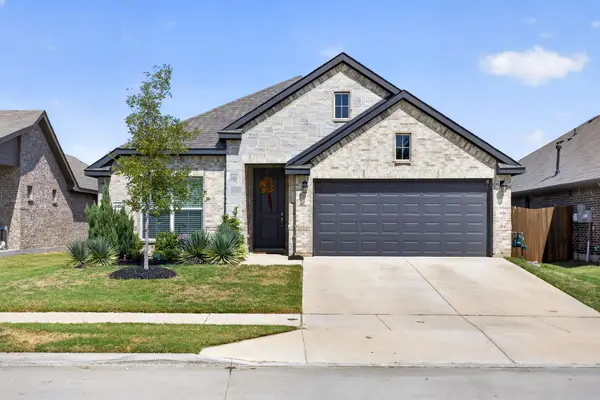 4404 Mill Falls Drive, Fort Worth, TX 76036