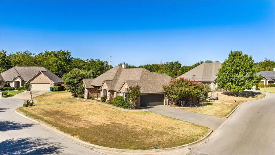 801 Maplewood Court, Stephenville, TX 76401 - #2