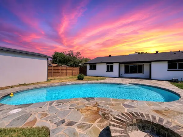 5300 Queenlily Court, Arlington, TX 76018