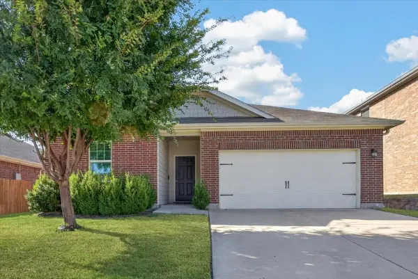5329 Northfield Drive, Fort Worth, TX 76179