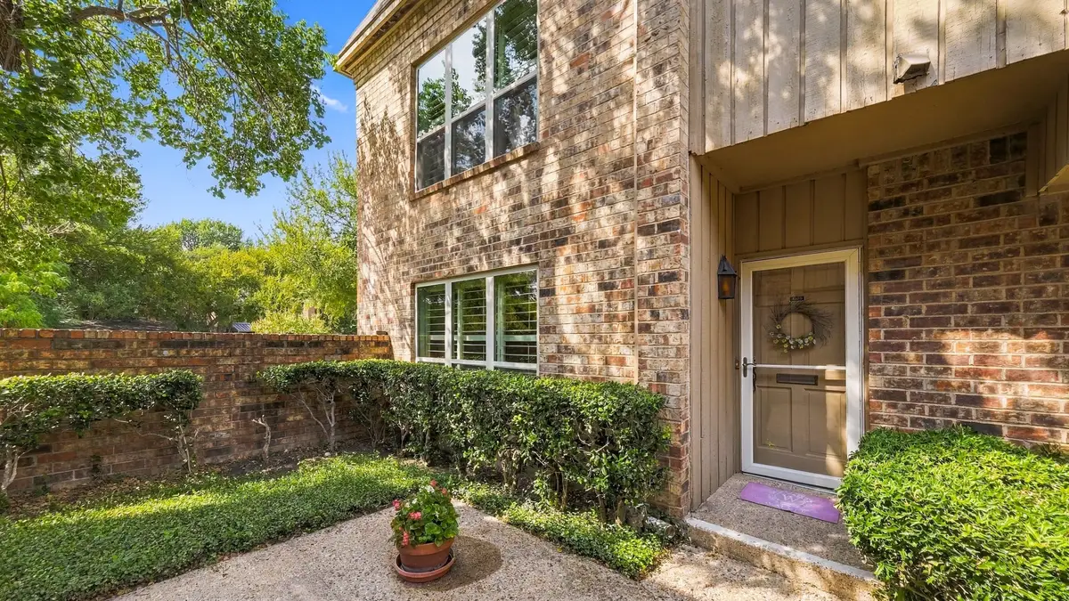 4325 Bellaire Drive S, Fort Worth, TX 76109 - #1