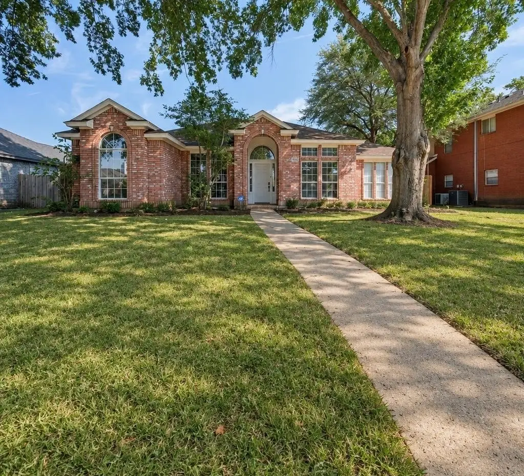 2912 Olympia Drive, Grand Prairie, TX 75052 - #1