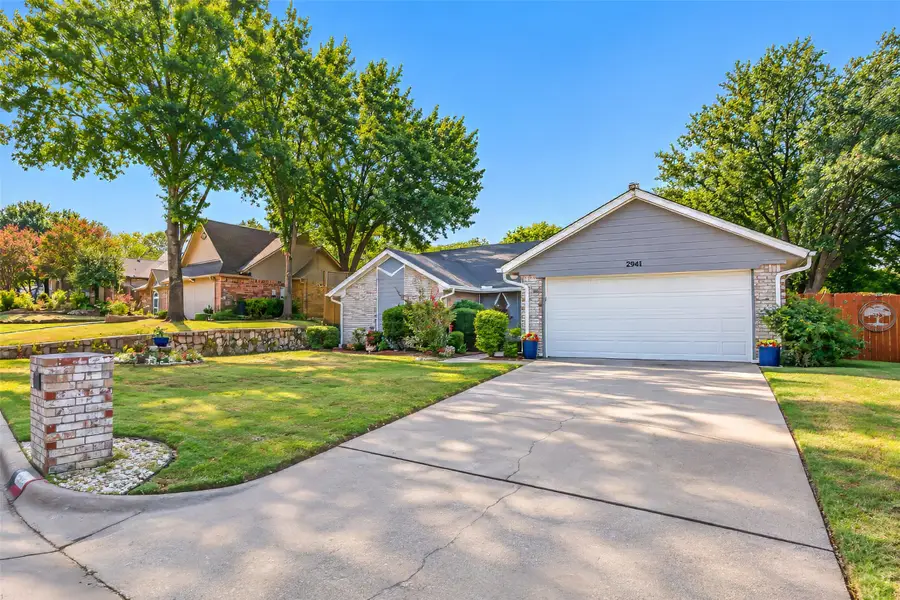 2941 Cresthaven Drive, Grapevine, TX 76051 - #2