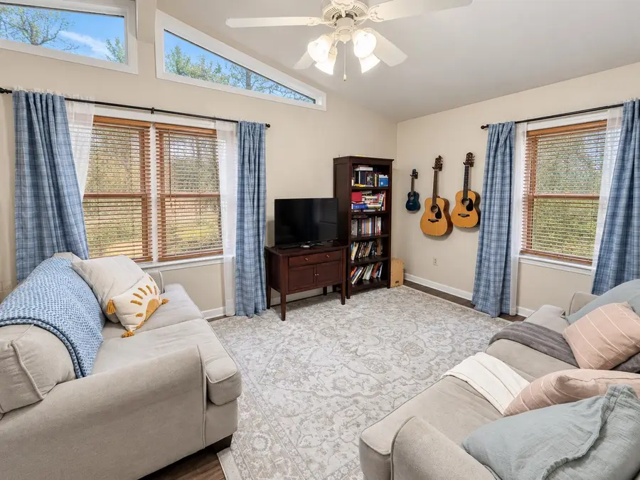 603 N Rita Street, Lacy Lakeview, TX 76705 - #2