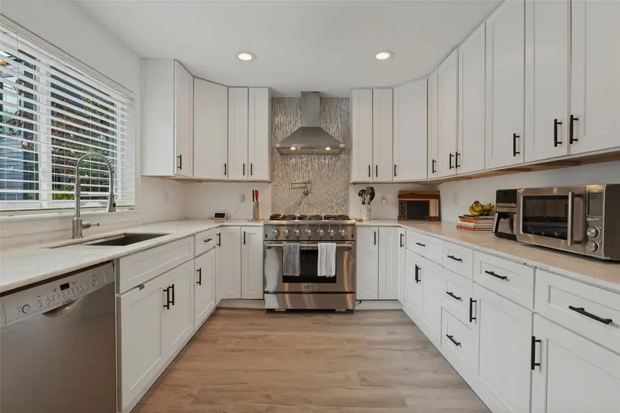3811 Eaton Drive, Dallas, TX 75220 - #2