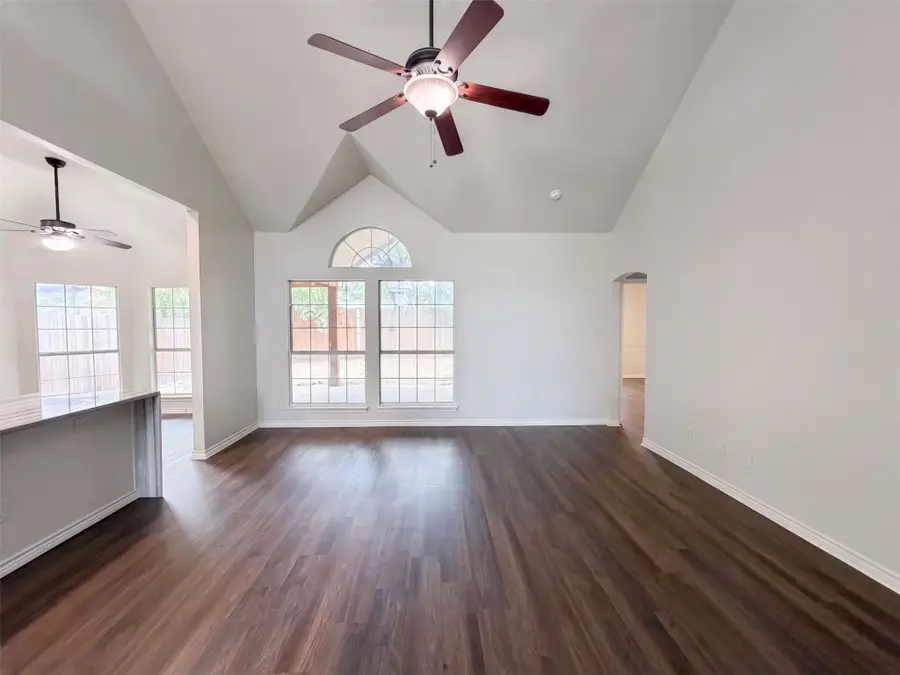 5821 Starboardway Drive, Fort Worth, TX 76135 - #3