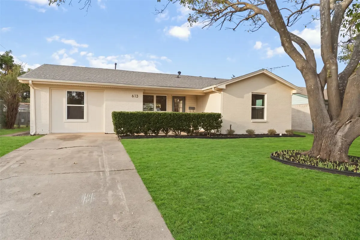 613 E Tyler Street, Richardson, TX 75081 - #1