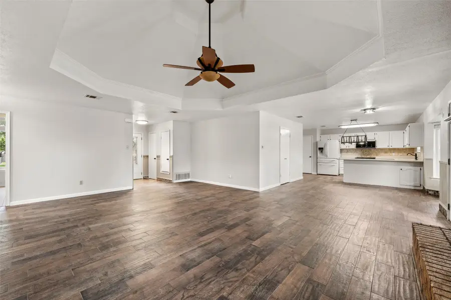 812 Regina Drive, Hewitt, TX 76643 - #3