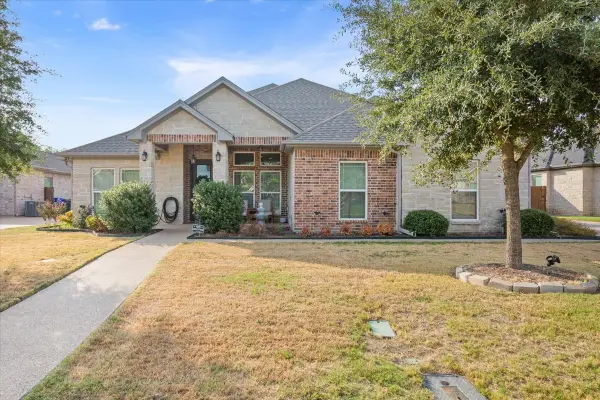 10305 Creekside Lane, Waco, TX 76712
