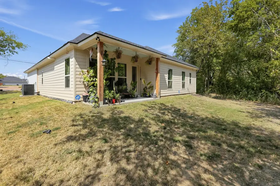 821 S Park Street, Terrell, TX 75160 - #2