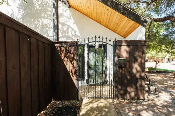 3701 W 5th Street, Fort Worth, TX 76107