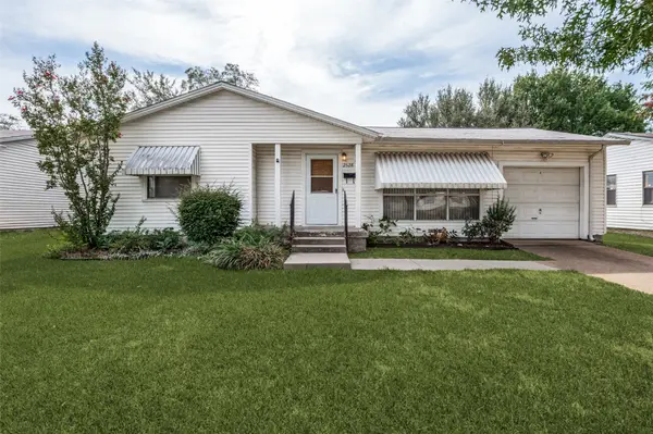 2528 Rugby Lane, Farmers Branch, TX 75234