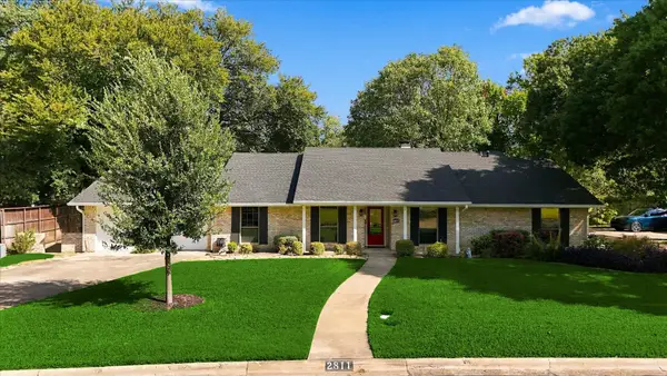 2811 Reedcroft Drive, Farmers Branch, TX 75234