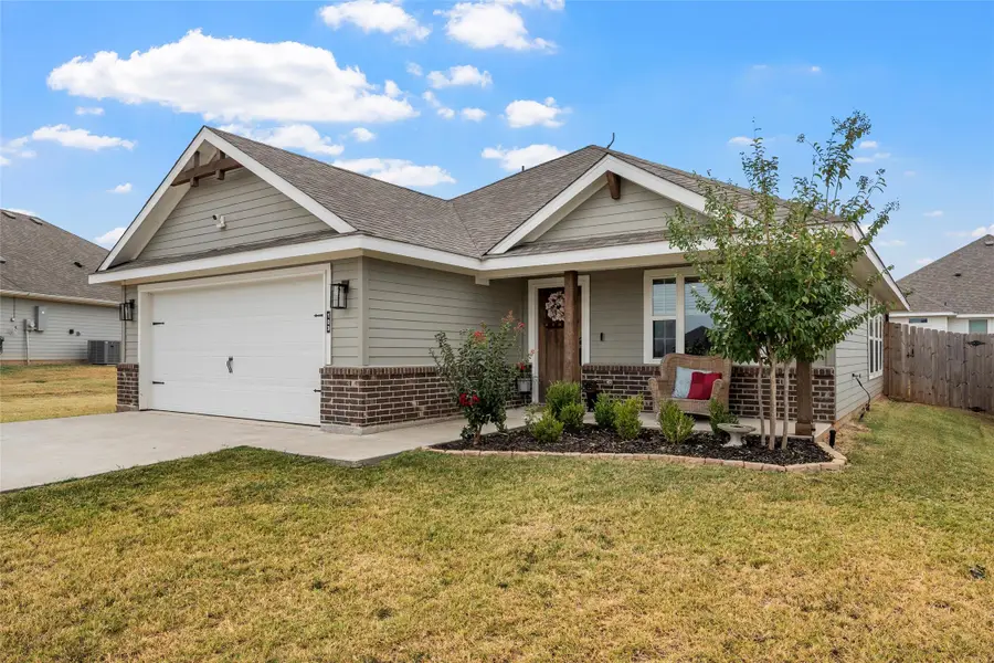103 Olivia Street, Hillsboro, TX 76645 - #2