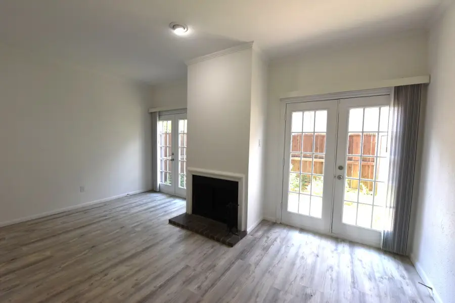 2727 Shelby Avenue #M, Dallas, TX 75219 - #2
