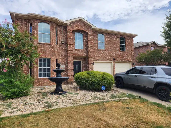 8220 Three Bars Drive, Fort Worth, TX 76179