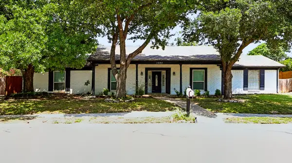 1503 Woodvine Drive, Euless, TX 76040