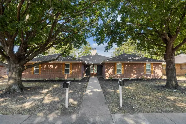 4733-4735 Berridge Lane, Dallas, TX 75227